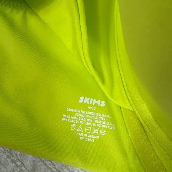 SKIMS Neon Yellow Bra - Picture 3 of 8